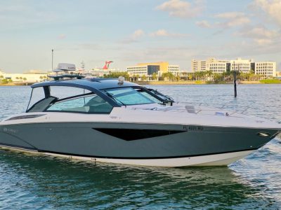 2019 Cobalt A36 Luxury Cruiser for Charter in Miami