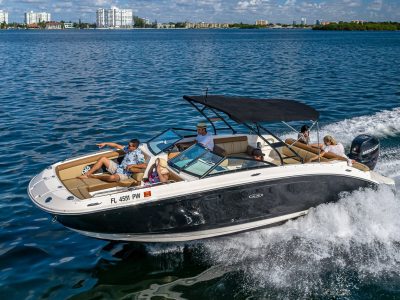 NEW! Perfect Sea ray Sundeck up to 9 people! • Captain paid separately